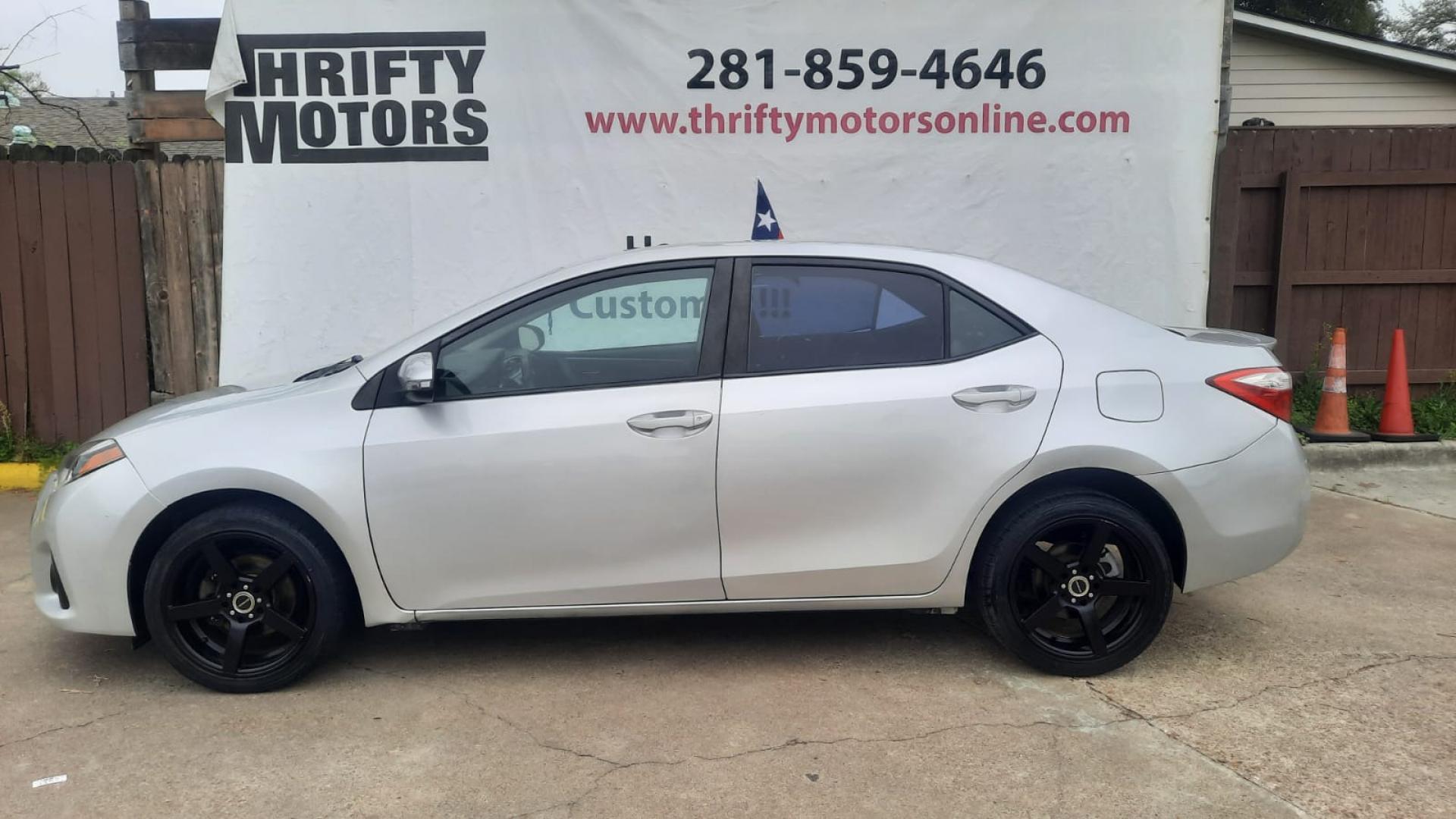 2014 Gray Toyota Corolla L 4-Speed AT (2T1BURHE8EC) with an 1.8L L4 DOHC 16V engine, 4-Speed Automatic transmission, located at 16710 Clay Rd., Houston, TX, 77084, (281) 859-7900, 29.834864, -95.656166 - LOW DOWN. LOW PAYMENTS. - Photo#0