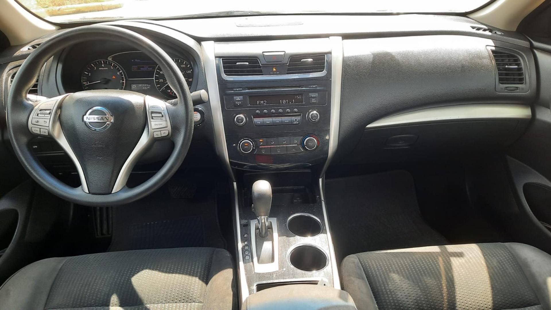 2014 Brown Nissan Altima 2.5 SL (1N4AL3AP9EN) with an 2.5L L4 DOHC 16V engine, Continuously Variable Transmission transmission, located at 16710 Clay Rd., Houston, TX, 77084, (281) 859-7900, 29.834864, -95.656166 - Low Down. Low Payments. - Photo#4