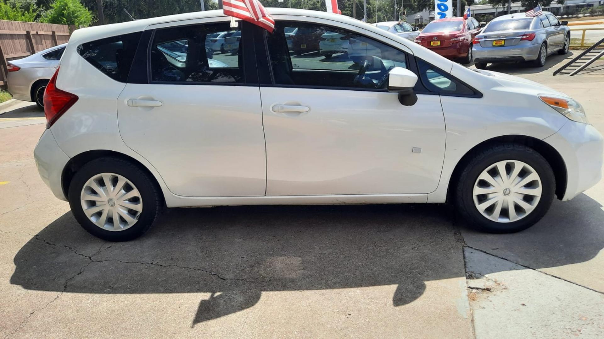 2016 Nissan Versa Note S (3N1CE2CP9GL) with an 1.6L L4 DOHC 16V engine, 5M transmission, located at 16710 Clay Rd., Houston, TX, 77084, (281) 859-7900, 29.834864, -95.656166 - Photo#9