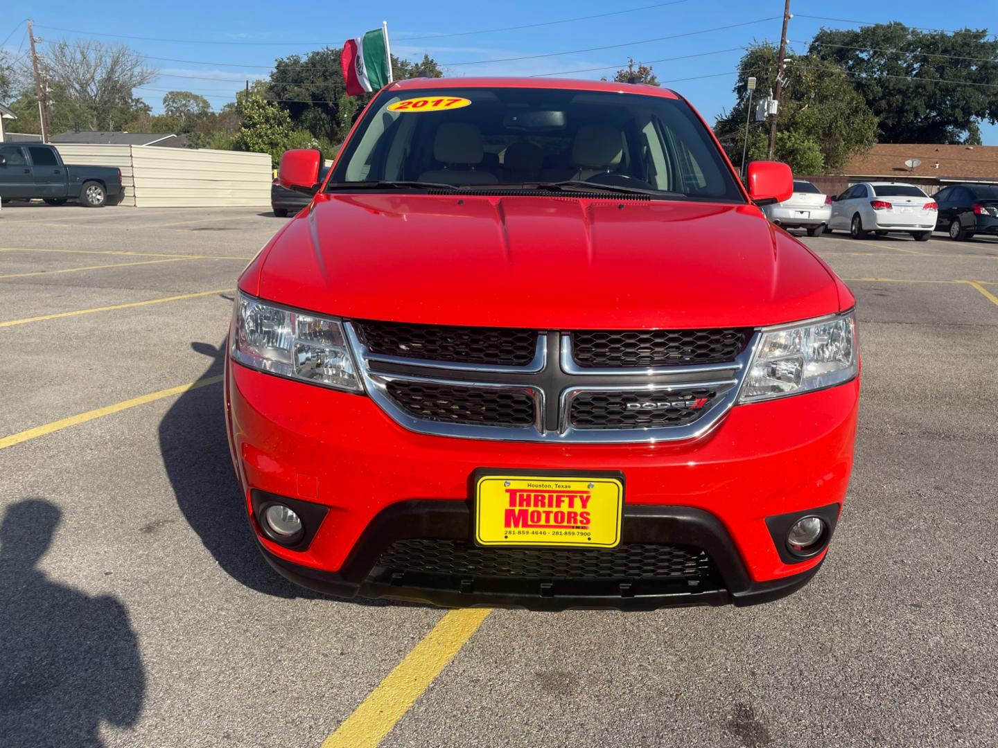 2017 Dodge Journey SXT (3C4PDCBB5HT) with an 2.4L L6 DOHC 16V engine, 4A transmission, located at 16710 Clay Rd., Houston, TX, 77084, (281) 859-7900, 29.834864, -95.656166 - Photo#4