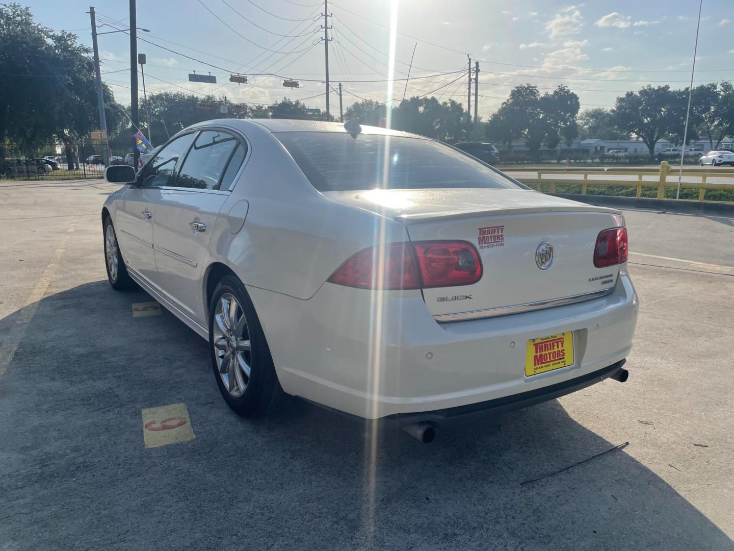 2011 Buick Lucerne Super (1G4HK5ES7BU) with an 4.6L V8 DOHC 32V engine, 4-Speed Automatic transmission, located at 16710 Clay Rd., Houston, TX, 77084, (281) 859-7900, 29.834864, -95.656166 - Photo#5