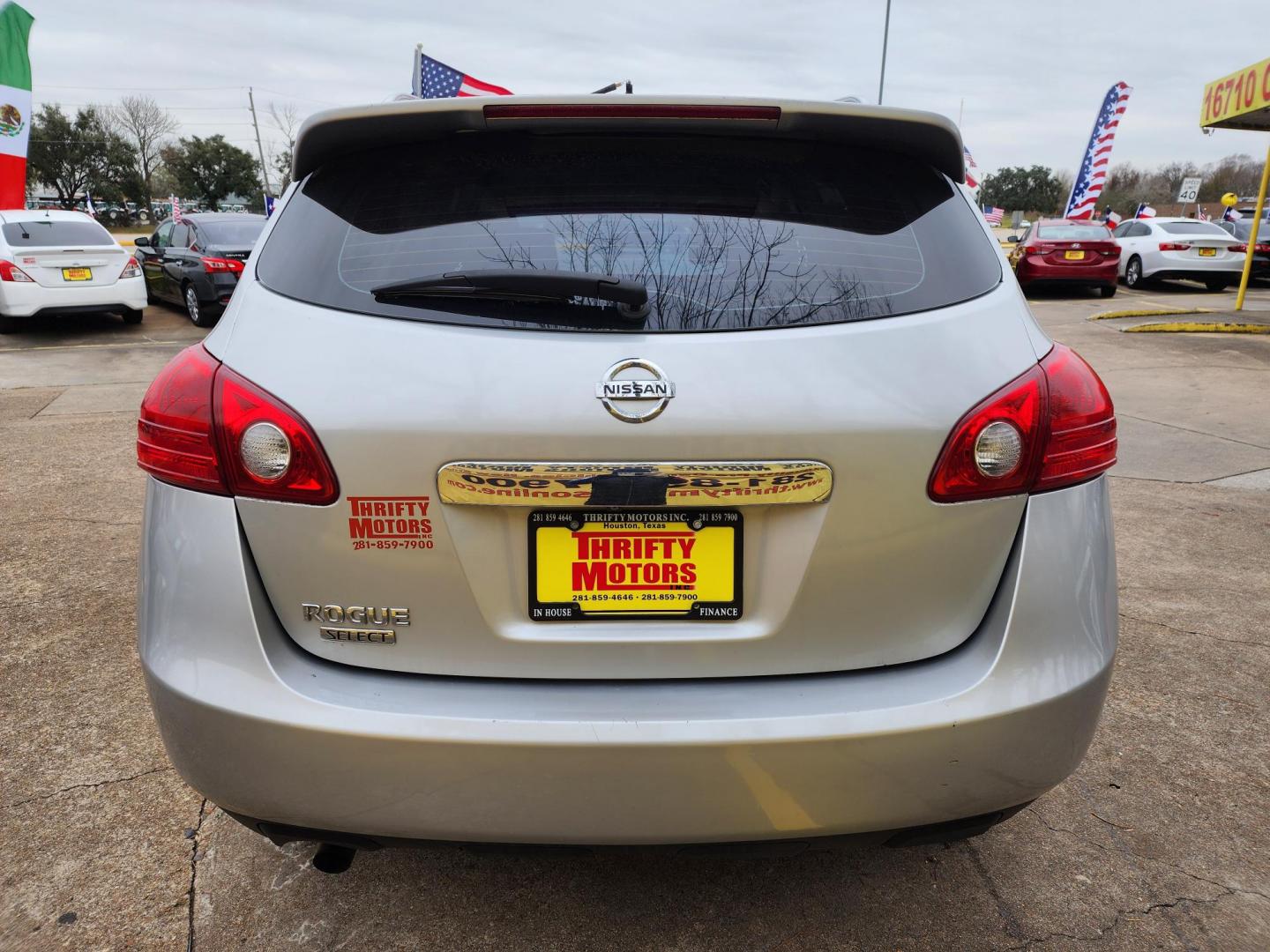 2014 Silver /Gray Nissan Rogue (JN8AS5MT4EW) , located at 16710 Clay Rd., Houston, TX, 77084, (281) 859-7900, 29.834864, -95.656166 - Photo#5