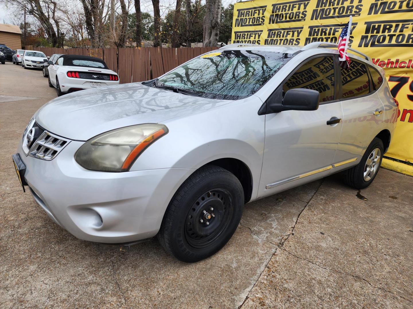 2014 Silver /Gray Nissan Rogue (JN8AS5MT4EW) , located at 16710 Clay Rd., Houston, TX, 77084, (281) 859-7900, 29.834864, -95.656166 - Photo#1